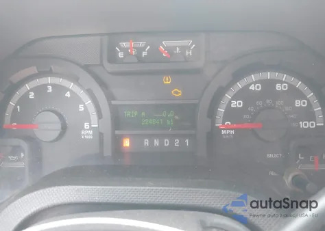 2010 Ford E-350 Super Duty Xl/Xlt из США, поврежденный, VIN 1FBNE3BL3ADA77850